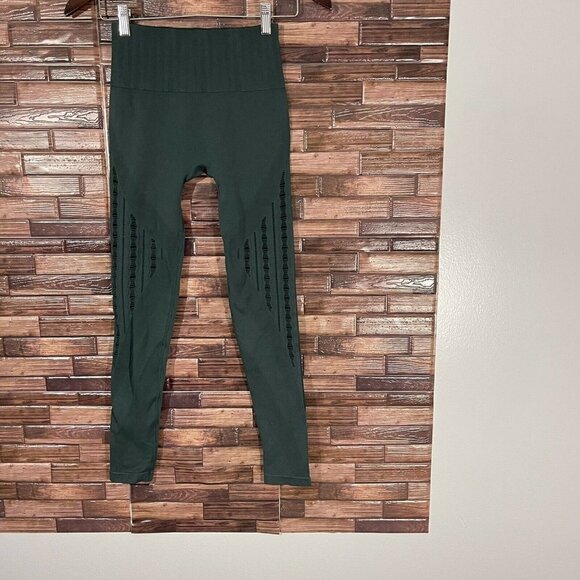 Savvi Seamless Mantra Cut out Leggings Tight Womens Size XS/S Hunter Green - Picture 2 of 6